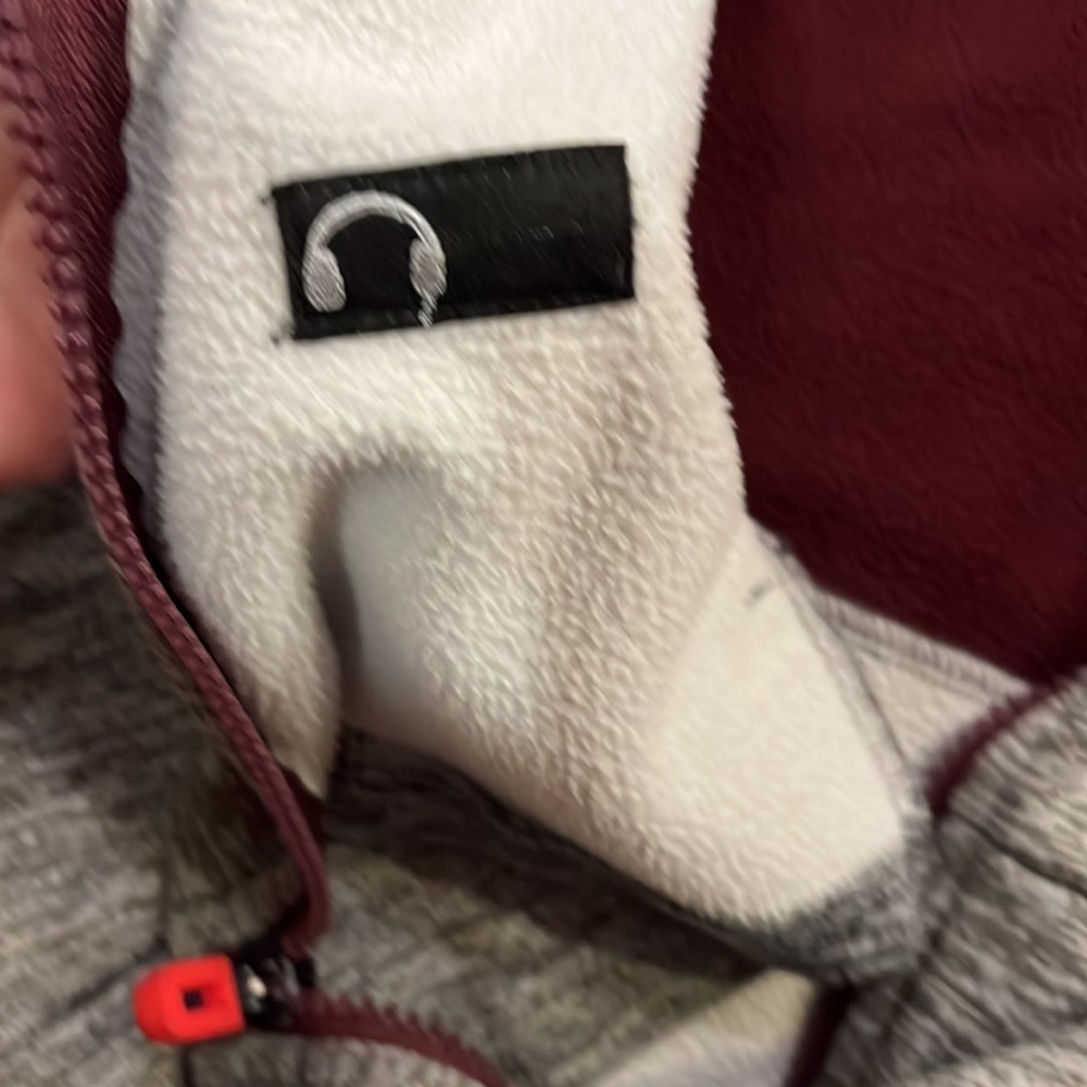 Russell Athletic Jacket - Picture 2 of 3